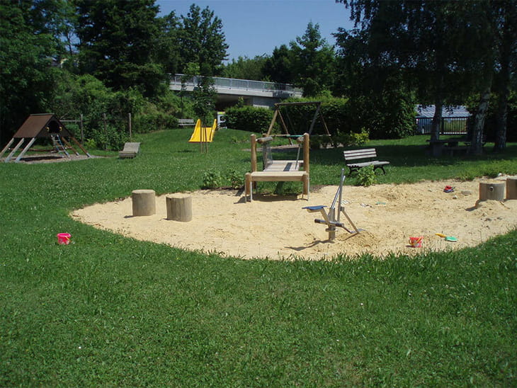 Feldkirchen an der Donau Spielplatz Landshaag Übersicht