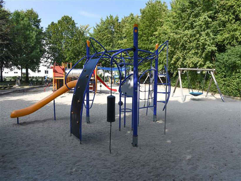 Kinder- und Jugendspielplatz - Baumgärtelstraße