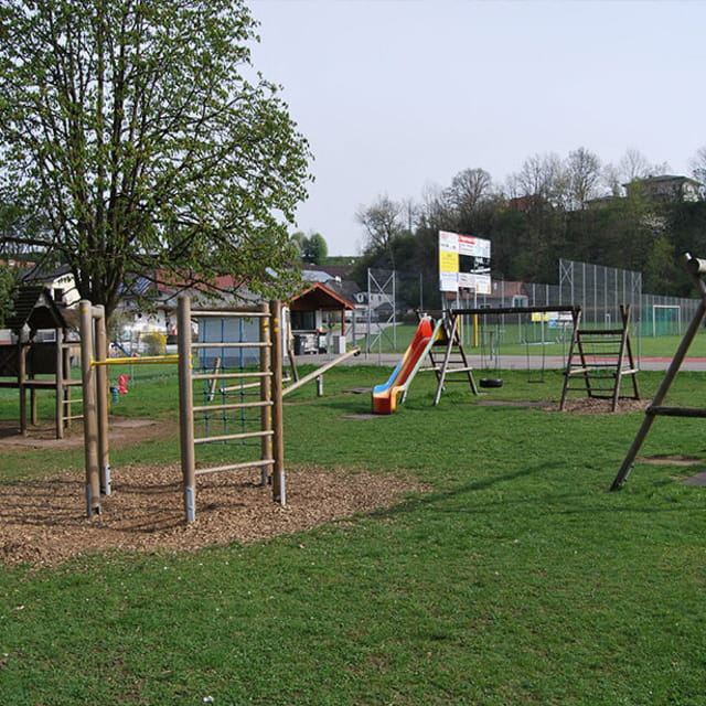 Foto von Spielplatz Steinerkirchen an der Traun, Sportanlage