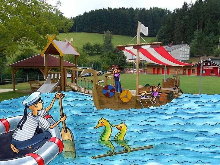 Hirschbach Spielplatz Piratenschiff mit Illustration