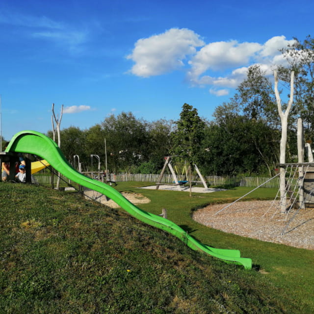 Foto von Spielplatz Tarsdorf