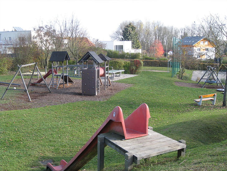 Pasching Thurnharting Übersicht Spielplatz