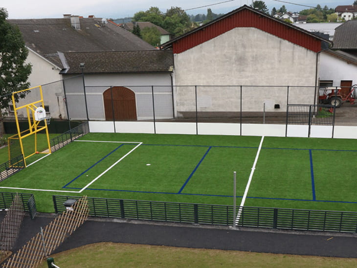 Gampern Funcourt und Spielplatz
