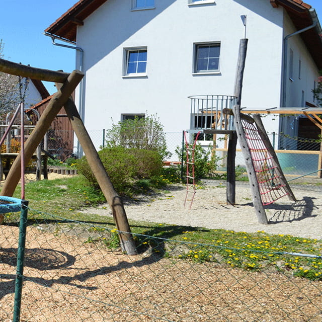 Foto von Spielplatz Wallern an der Trattnach, Johann-Strauß-Straße