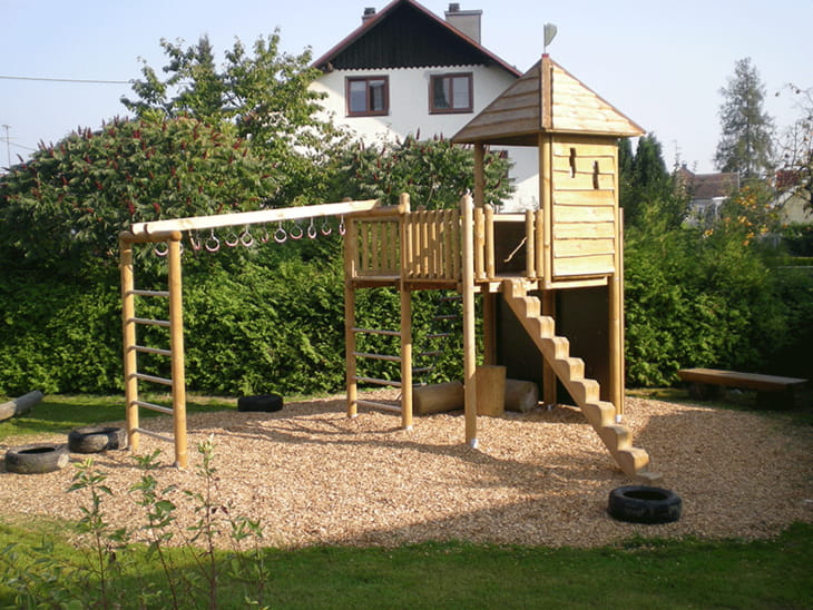 Andorf Spielplatz Kletterturm