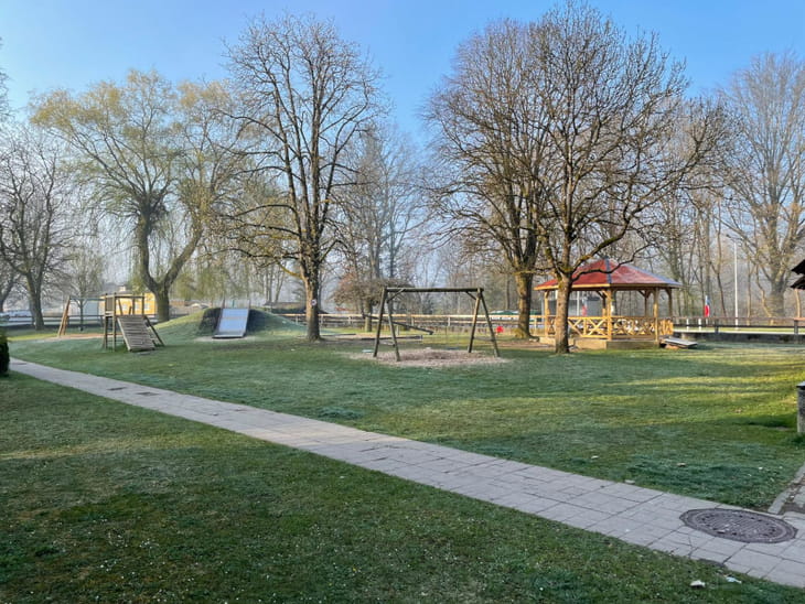 Spielplatz Sankt Pantaleon, Übersicht