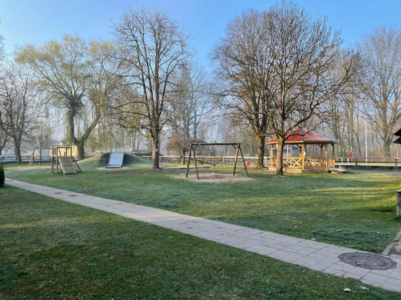 Spielplatz Sankt Pantaleon, Übersicht