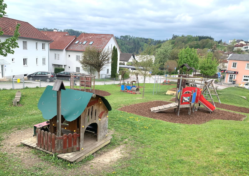 Spielplatz Walding, Überblick