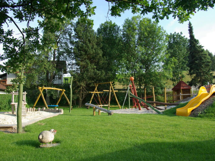 Spielplatz Roitham am Traunfall, Überblick