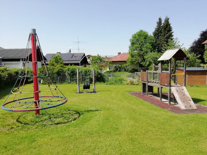 Spielplatz Schörfling am Attersee, Asamstraße, Überblick
