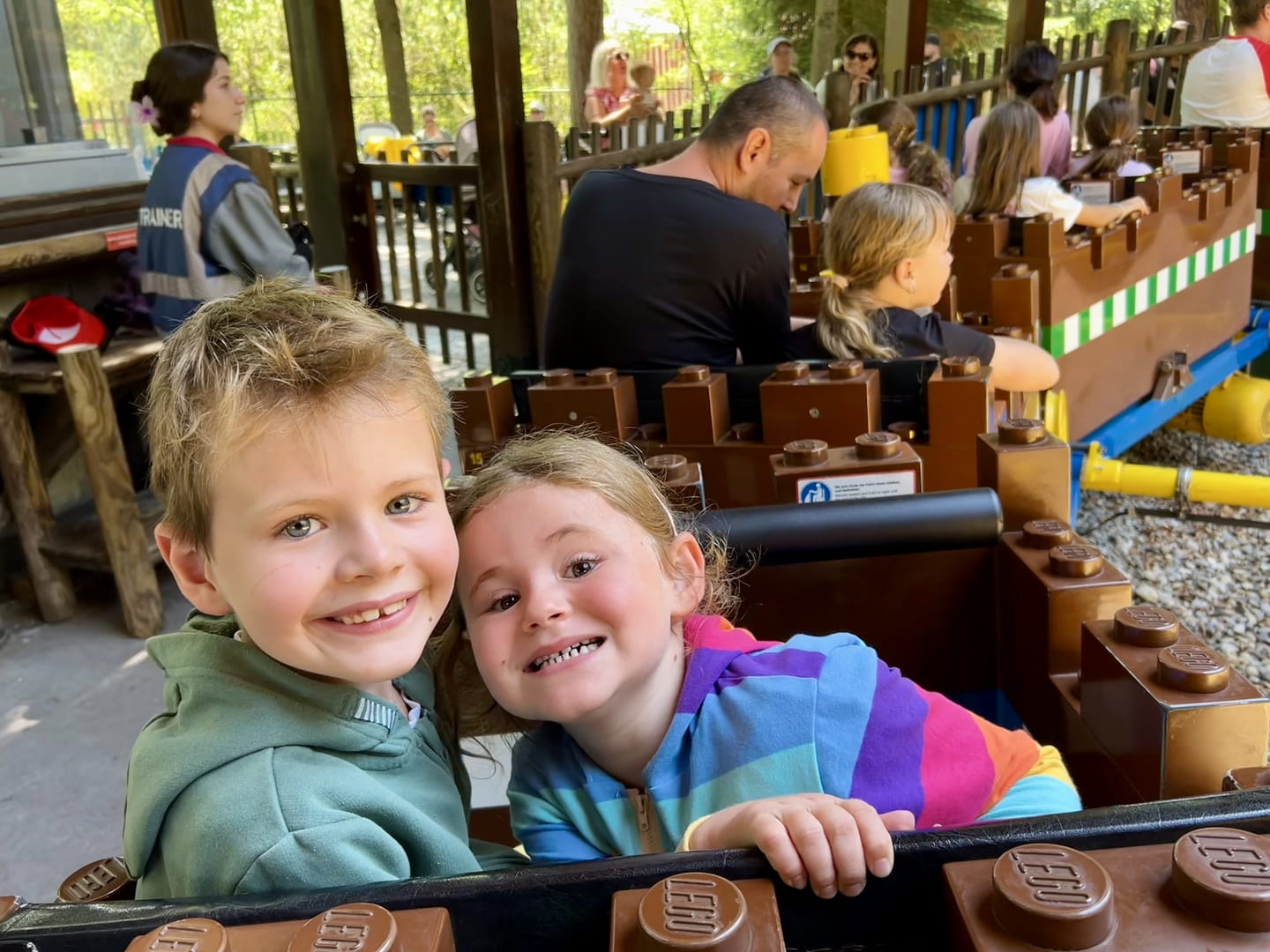 Karussell Wilder Bär Legoland