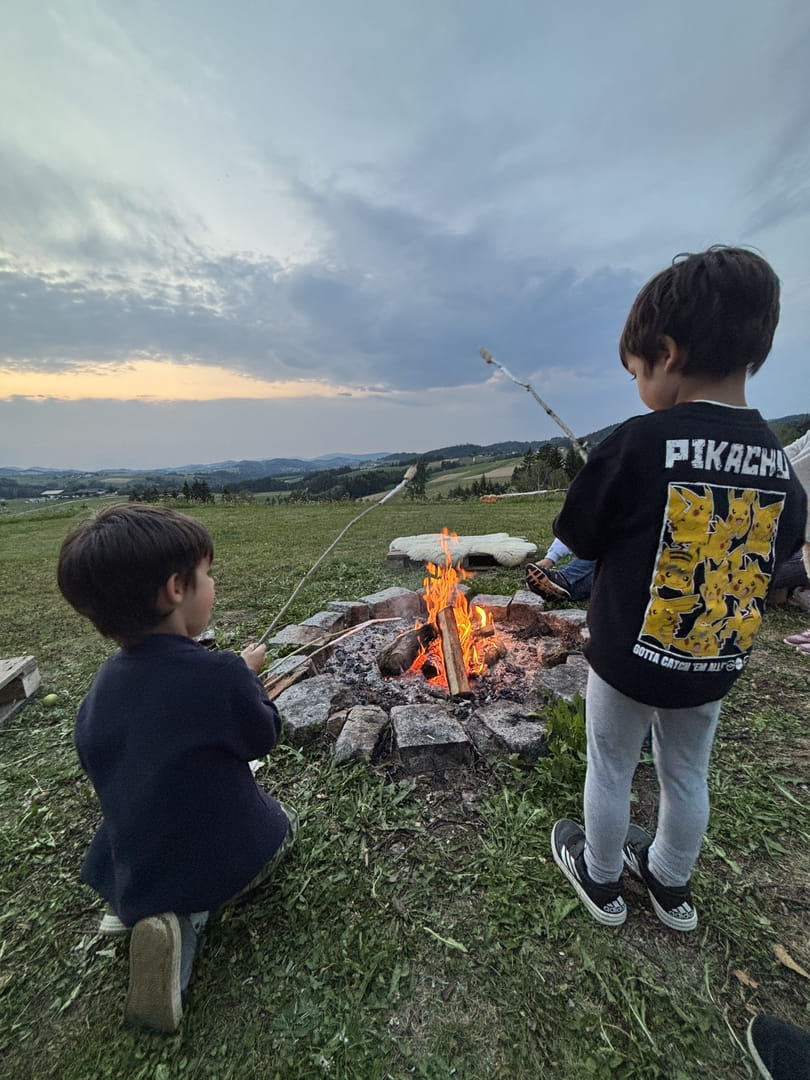 Abends beim Lagerfeuer 