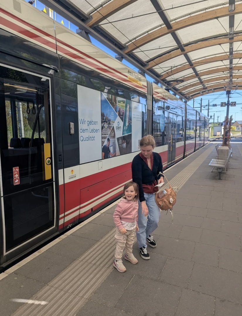 Mit Godi & Gedi auf Ausflug in Gmunden, mit der Straßenbahn drehen wir unsere Runden!