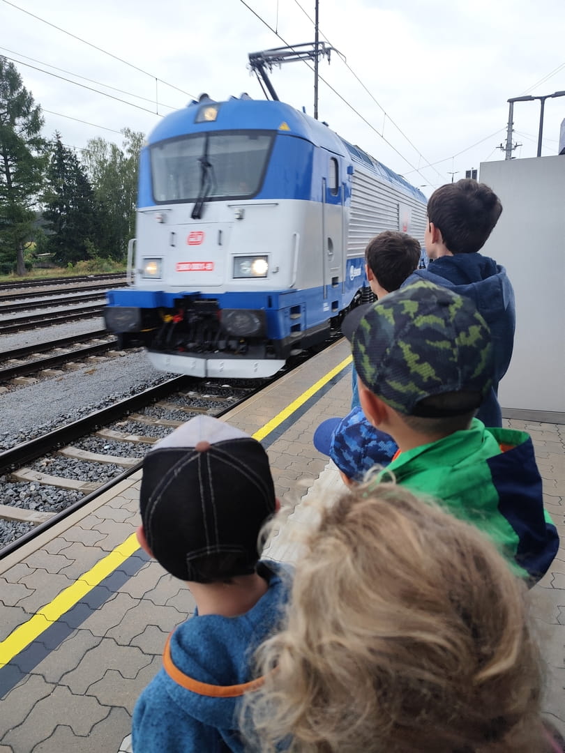 Juhu, der Zug kommt! 