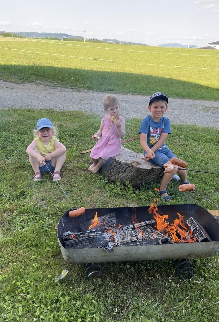 Knackergrillen am Lagerfeuer