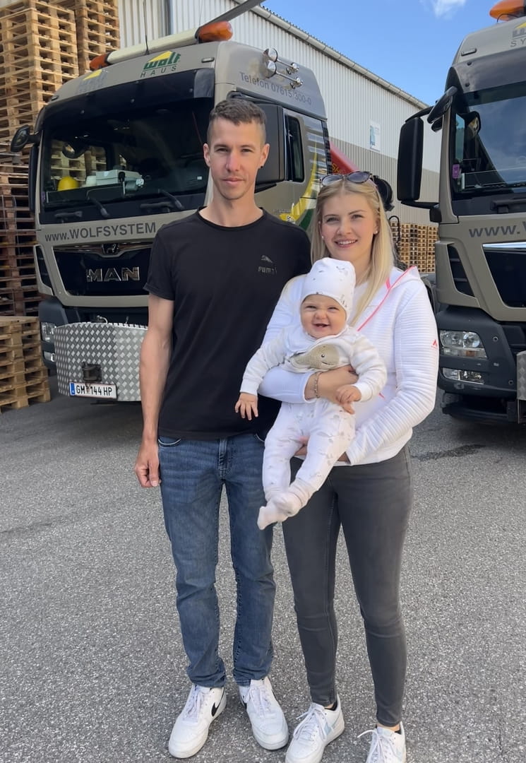 Der erste Ausflug mit Öffis und Baby zum Wolf Systembau!