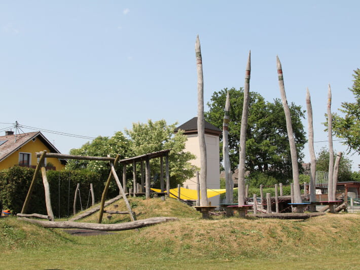 Stadl Paura, Spielplatz Sportstraße, Überblick