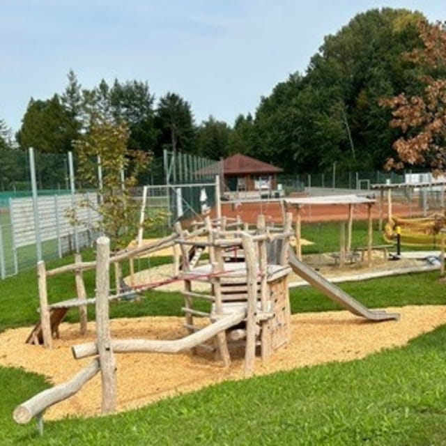 Foto von Spielplatz Wartberg an der Krems, Sportplatz
