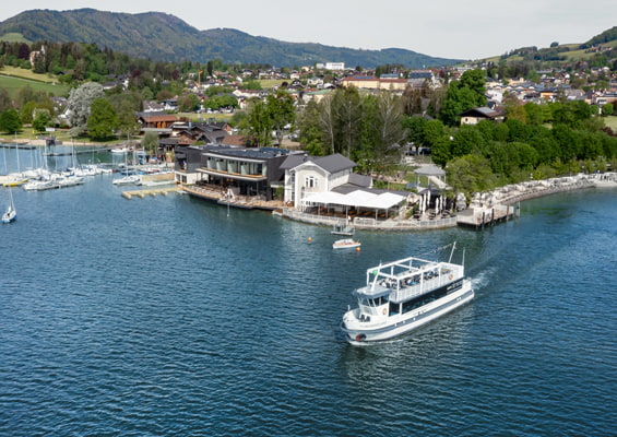 Mondsee Schifffahrt MS Mondseeland Mondsee Schifffahrt MS Mondseeland