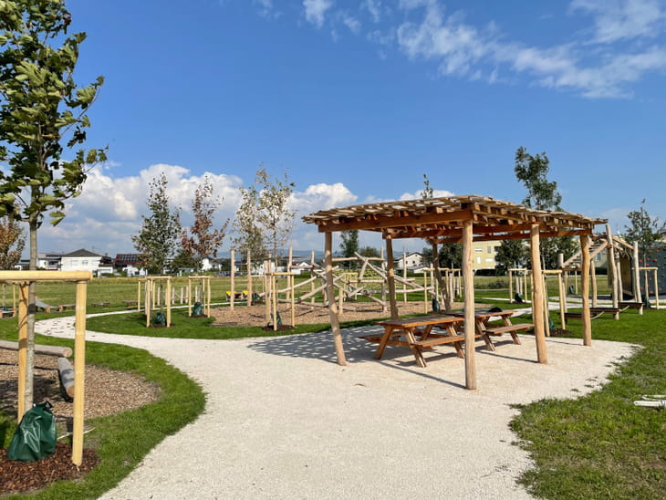 Foto von Spielplatz Alkoven, Dorfplatz