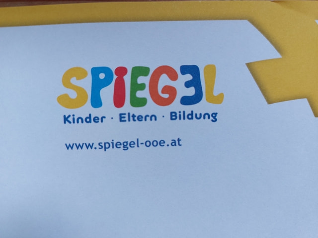 Spiegel, Spielgruppe, Eltern-Kind-Gruppe, Eltern, Kinder, Treffen, Mama, Papa